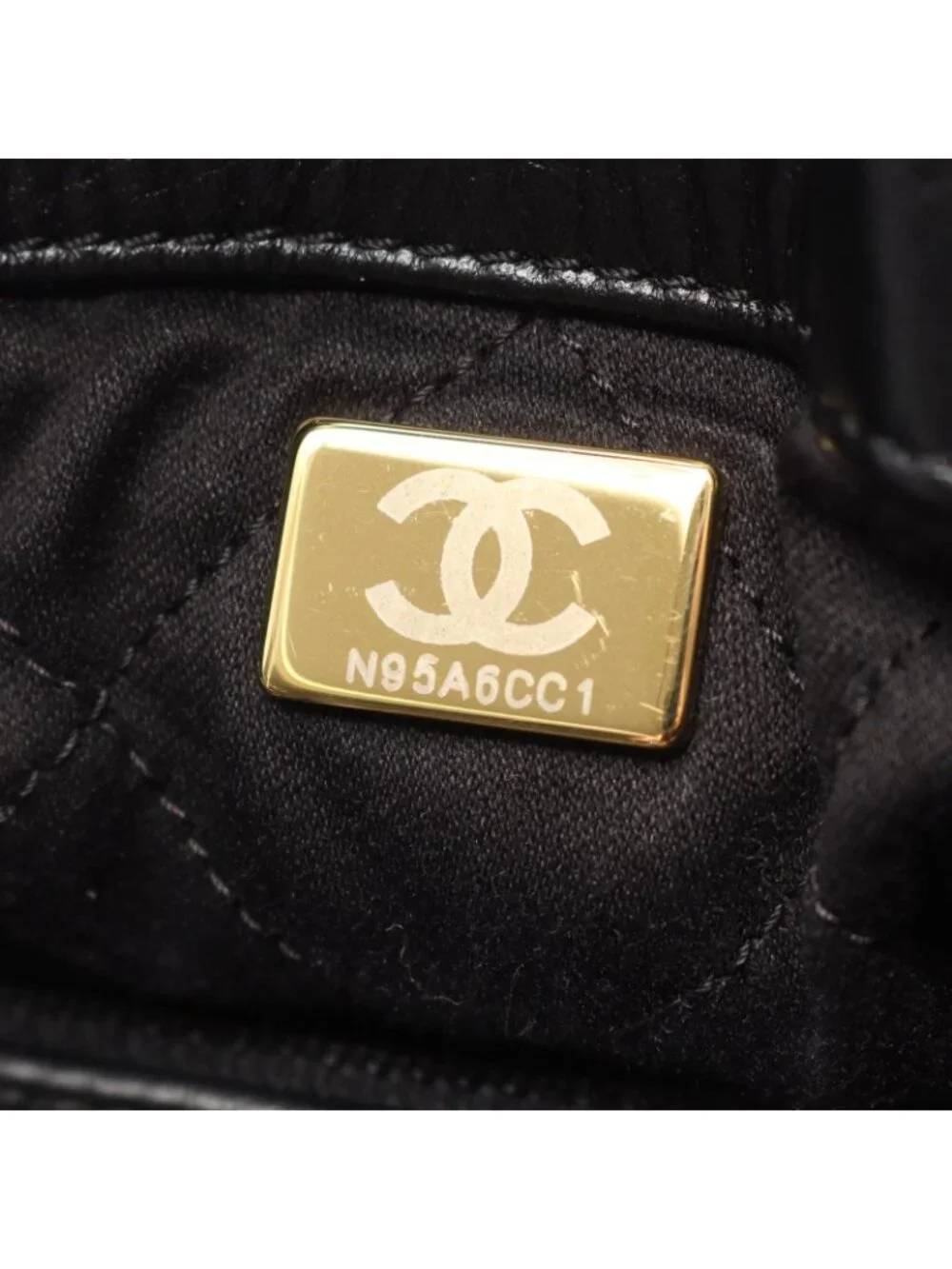 Chanel Backpack 22 Small Black Leather 22 Quilted Chain